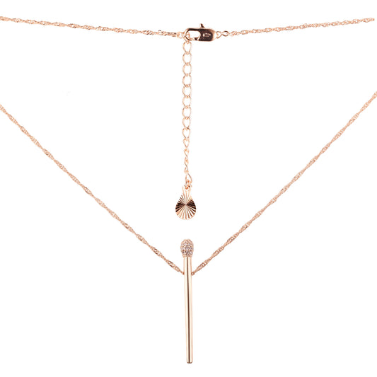 Collar de eslabones de Singapur en oro rosa con pequeño micrófono