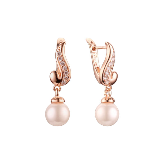 .Pearl earrings in Rose Gold, two tone plating colors