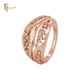 Anillos de moda de oro rosa entrelazados con circonitas blancas en racimo