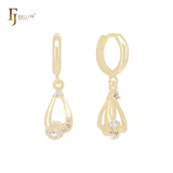 Pendientes Huggie de oro de 14 quilates con circonita blanca en forma de diamante solitario