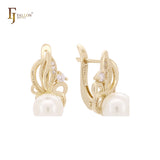.Pearl earrings in 14K Gold, Rose Gold, two tone plating colors