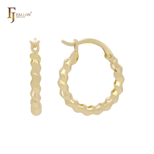 Brincos de argola minimalistas elegantes com textura de corda e bordas arredondadas em ouro 14K e ouro rosa