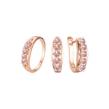 Conjunto de joias de anéis de ouro rosa de dois tons e cinco pedras coloridas cluster cz