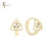 Pendientes triangulares Huggie de oro de 14 quilates con triple circonita blanca
