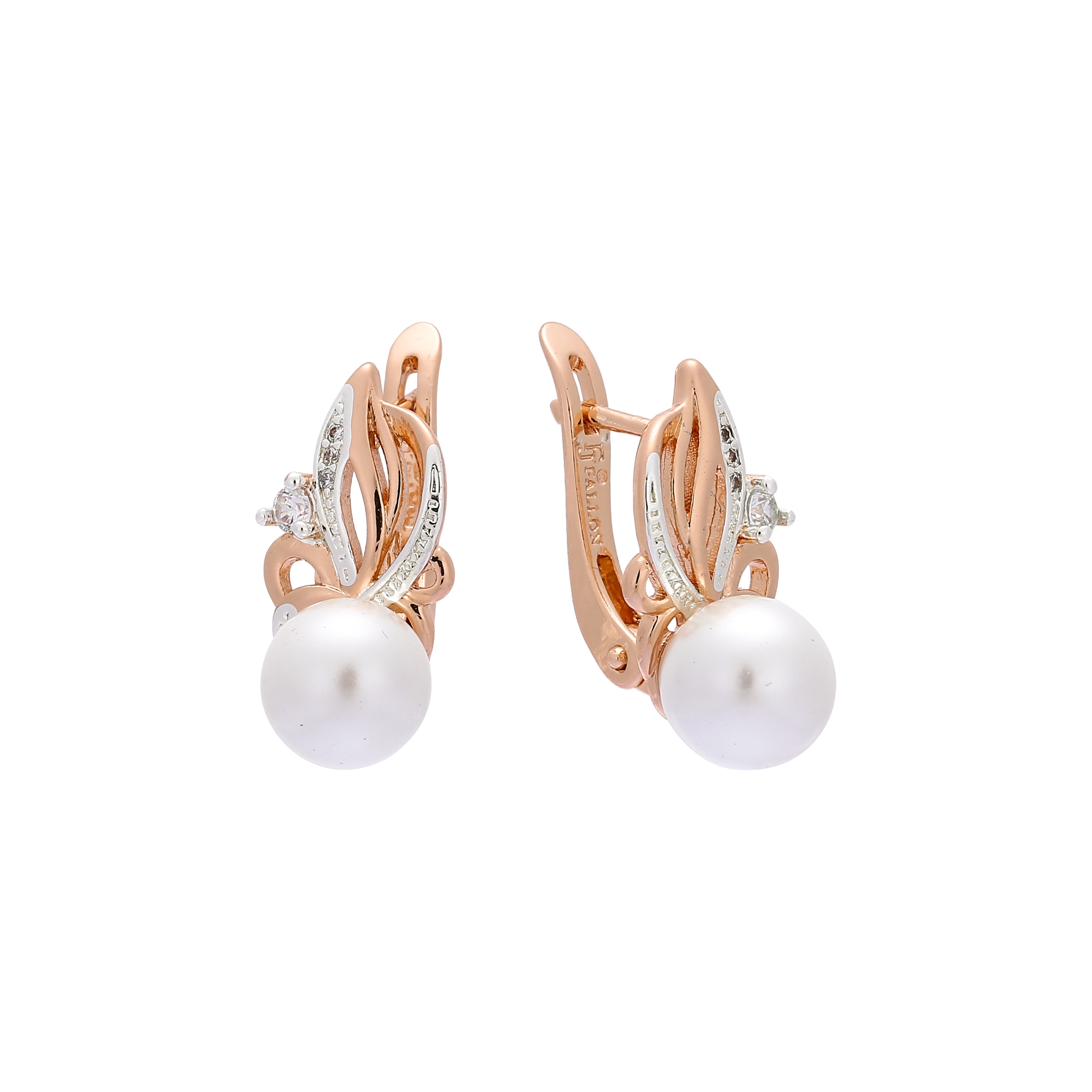 .Pearl earrings in 14K Gold, Rose Gold, two tone plating colors