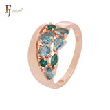 Anillos de moda en oro rosa con circonitas azules en racimo