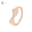Anillos de moda en dos tonos de oro rosa con pavé de circonitas blancas en forma de S