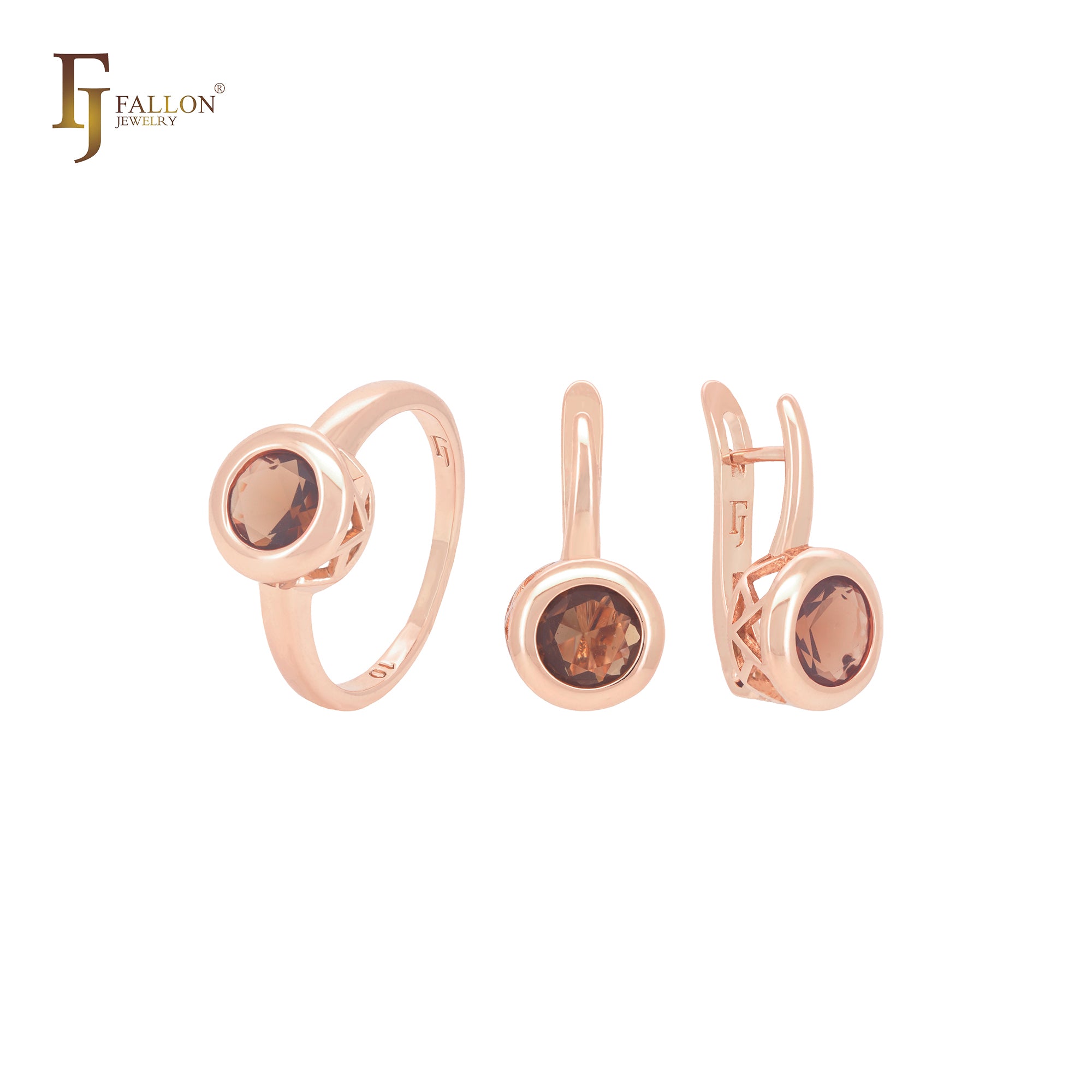 Conjunto de joias elegantes de ouro rosa com zircônia cúbica e solitário redondo com anéis