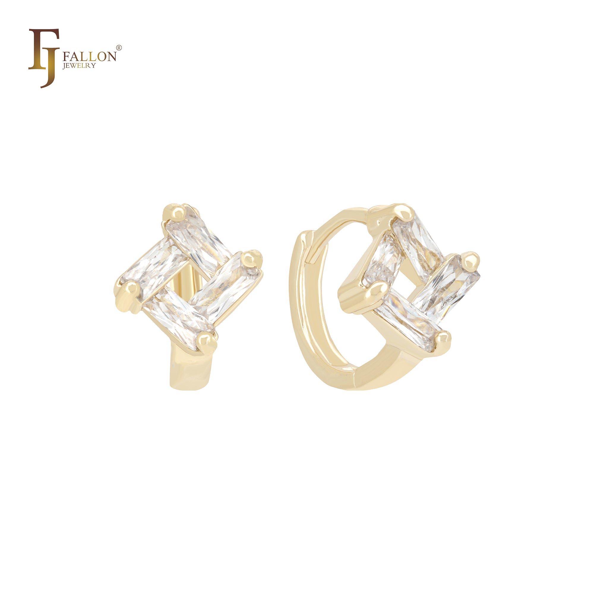 Brincos Huggies de ouro 14K com quatro zircônias brancas em formato de baguete