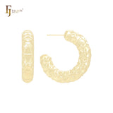 Brincos de argola em formato de losango com textura arredondada em formato de C, ouro 14K, ouro rosa e ouro branco