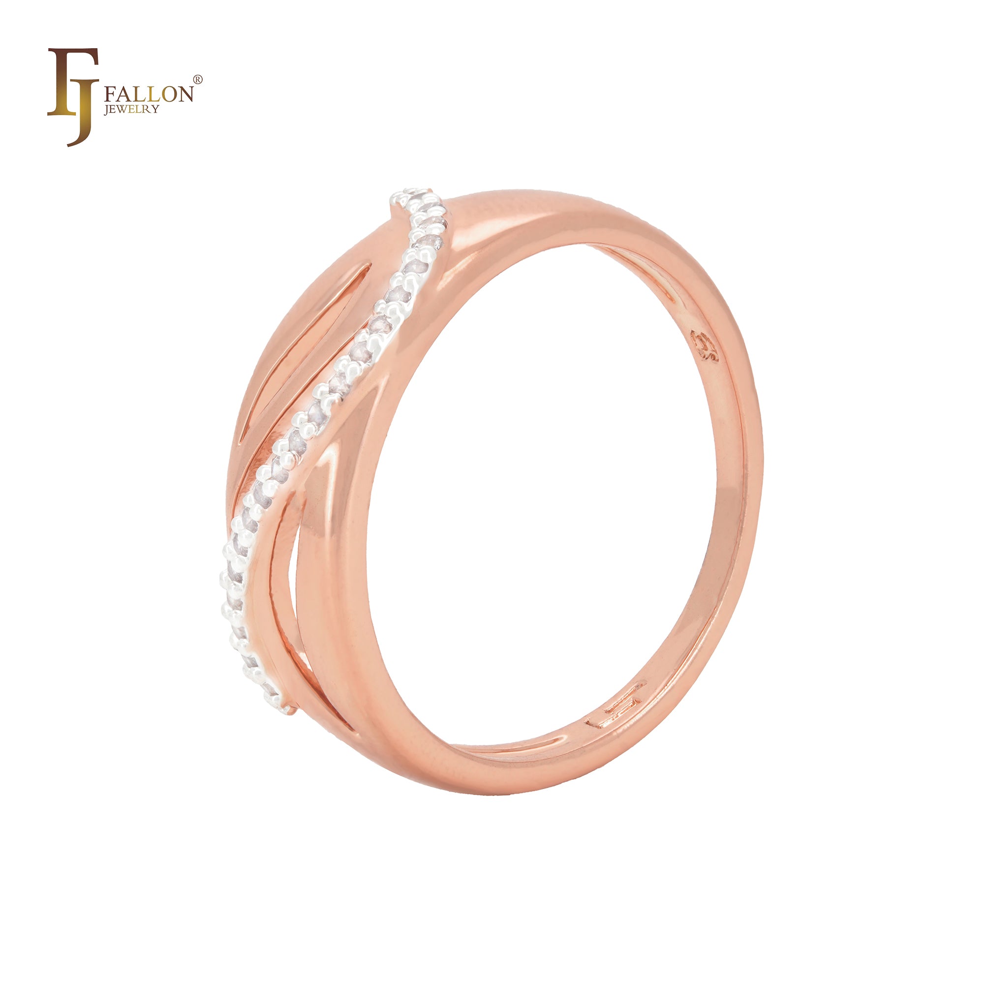Elegante banda de circonitas blancas en oro rosa de dos tonos. Anillos de moda.