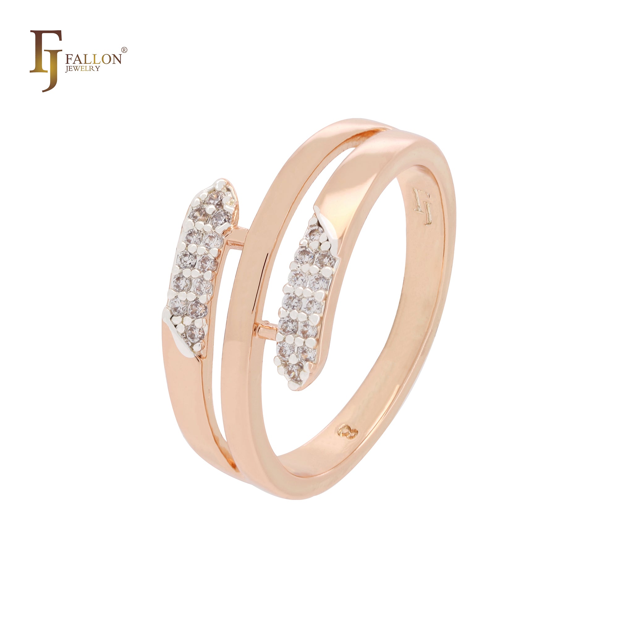 Anéis de moda em dois tons de ouro rosa com três fileiras de zircônias cúbicas brancas