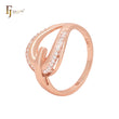Anillos geométricos de moda en oro rosa con circonitas blancas en forma de lágrima