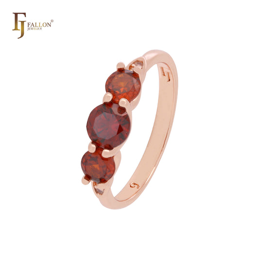 Anillos de compromiso compactos de oro rosa con circonitas rojas escarlatas triples redondeadas