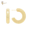 Pendientes de aro con textura de cuentas ovaladas en forma de C en oro de 14 quilates, oro rosa y oro blanco.