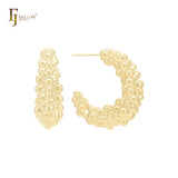 Brincos de pino com mil contas de uvas unindo ouro 14K brilhante, ouro rosa e ouro branco