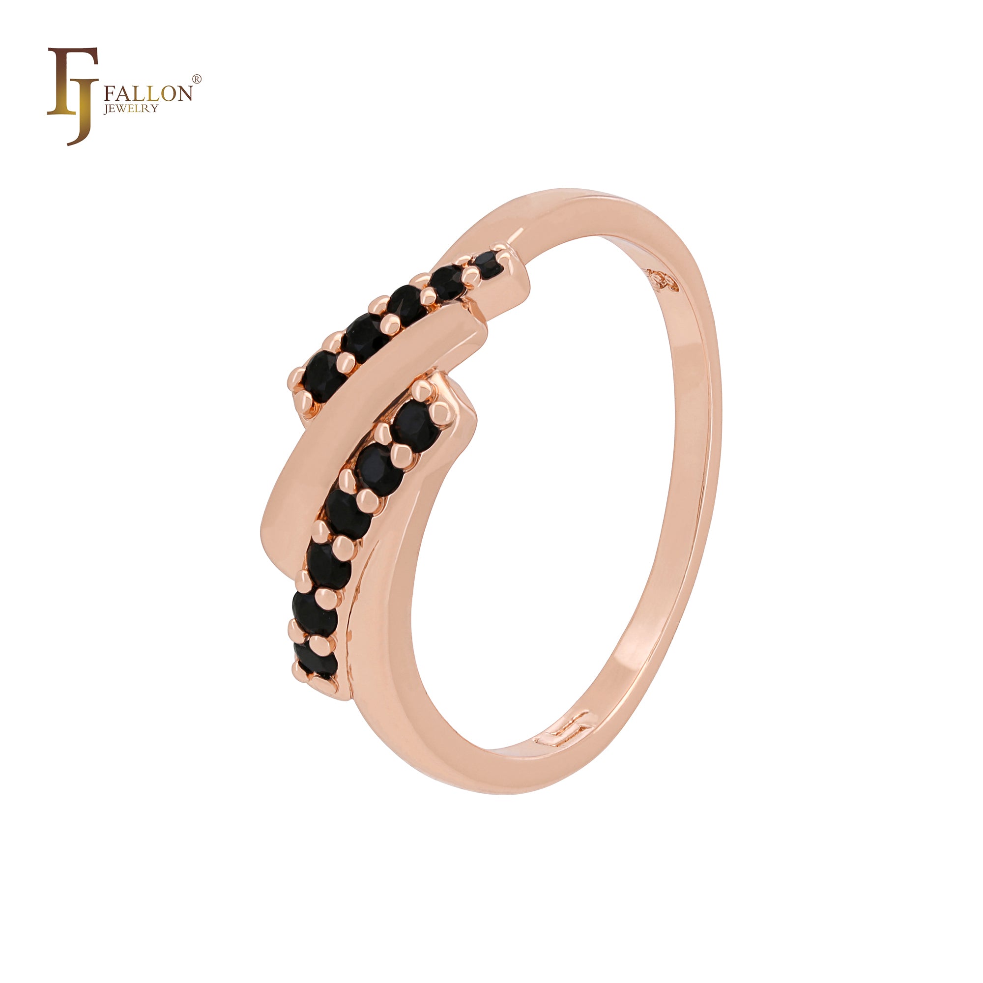 Anillos de moda de oro rosa de dos tonos con cuatro filas de circonitas blancas.