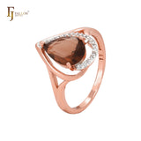 Tropfenförmiger Kaffeestein mit weißen Zirkonia, zweifarbige Moderinge aus Roségold