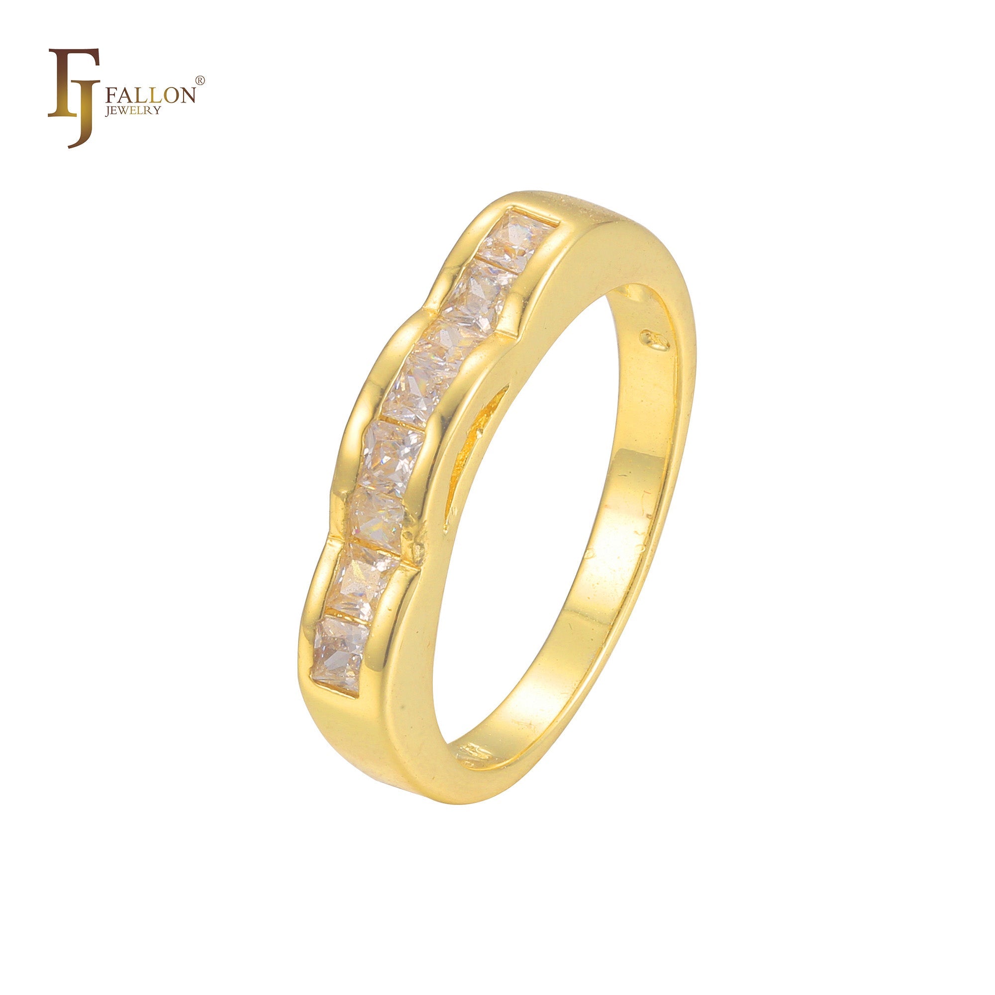 群镶白色方晶锆石 14K 金结婚戒指