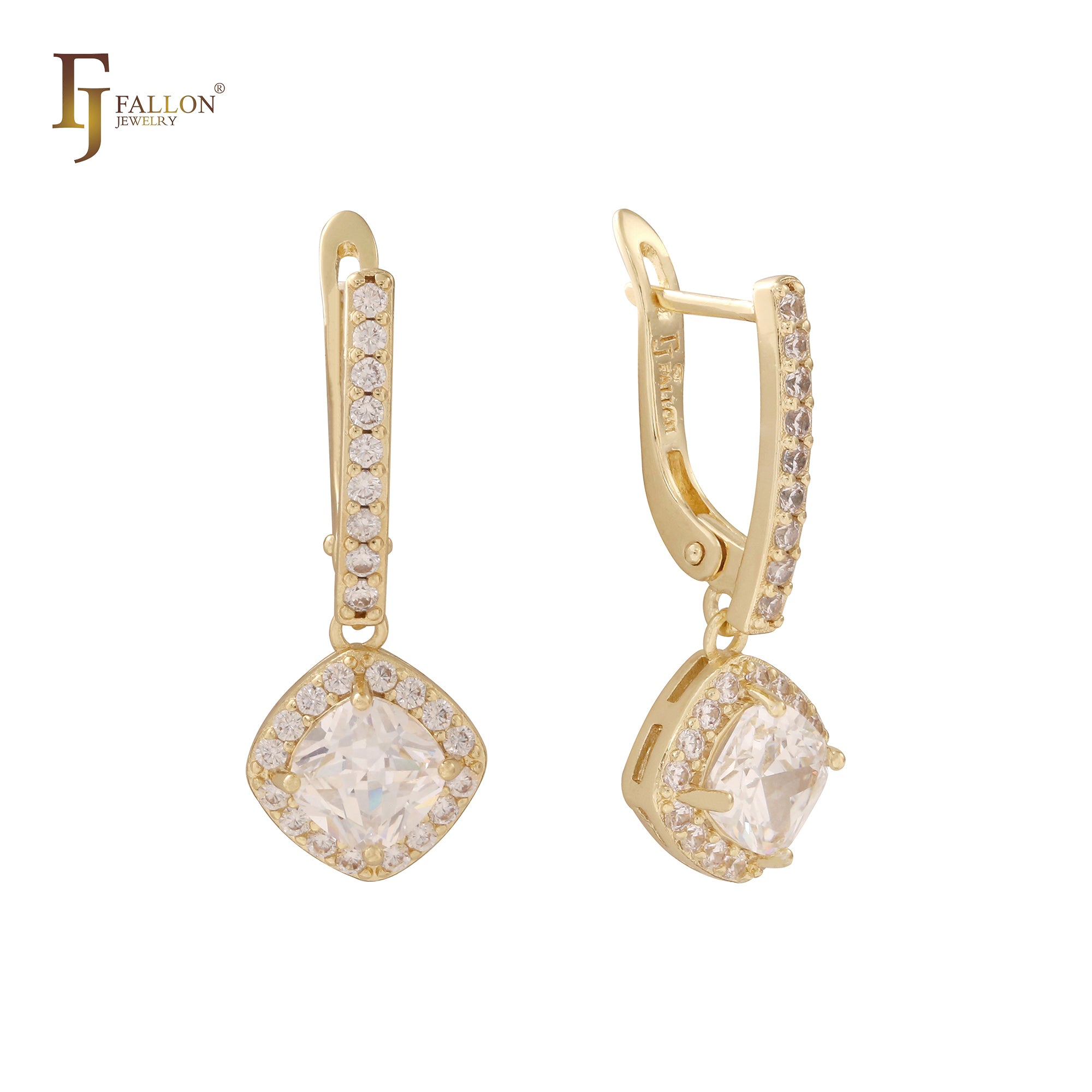 Pendientes de oro rosa y solitario con circonitas blancas y halo en racimo